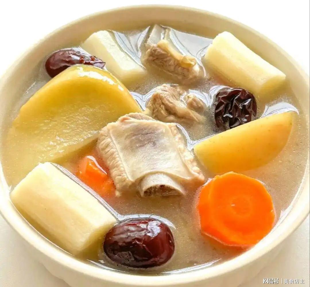 老鹰1年1400万美元留住澳洲中锋，他们也是付出了不小的代价？