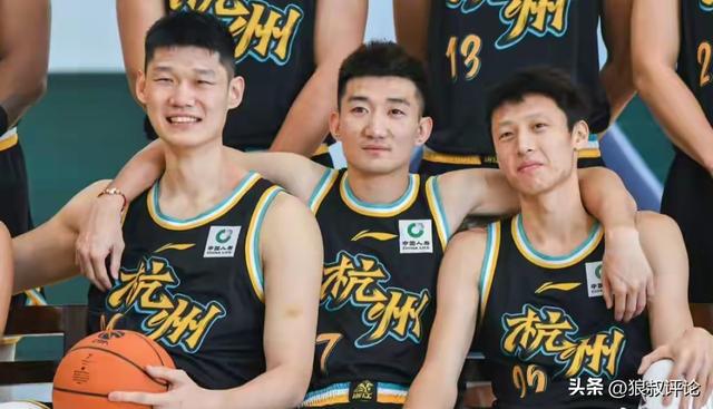 53年后再夺总冠军!布伦森45分率队逆转马刺,尼克斯4