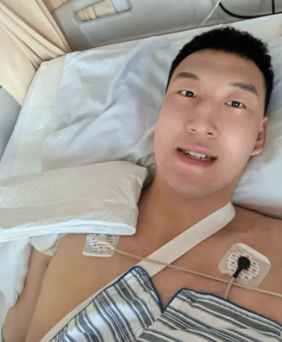 阿奴诺比将获斯凯奇个人签名球鞋