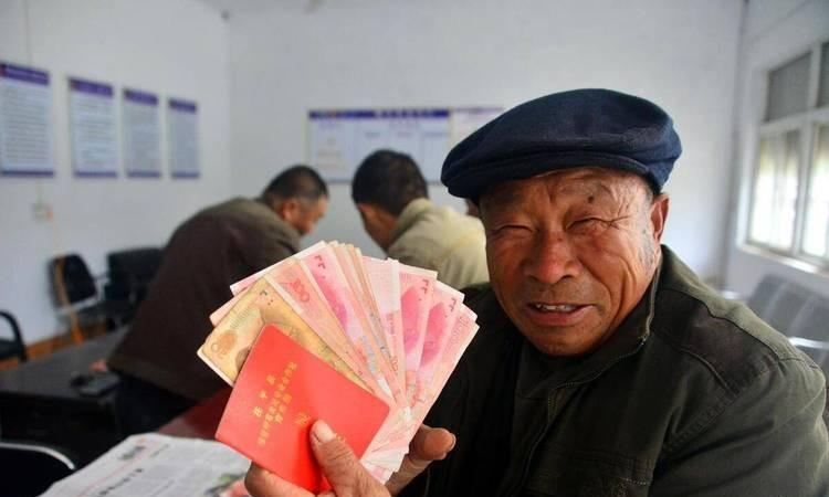 马刺侧翼大将:听他们在我们主场庆祝真的很难受,但我们会回来的