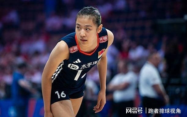福克斯失误挨骂 称不受影响准备救赎