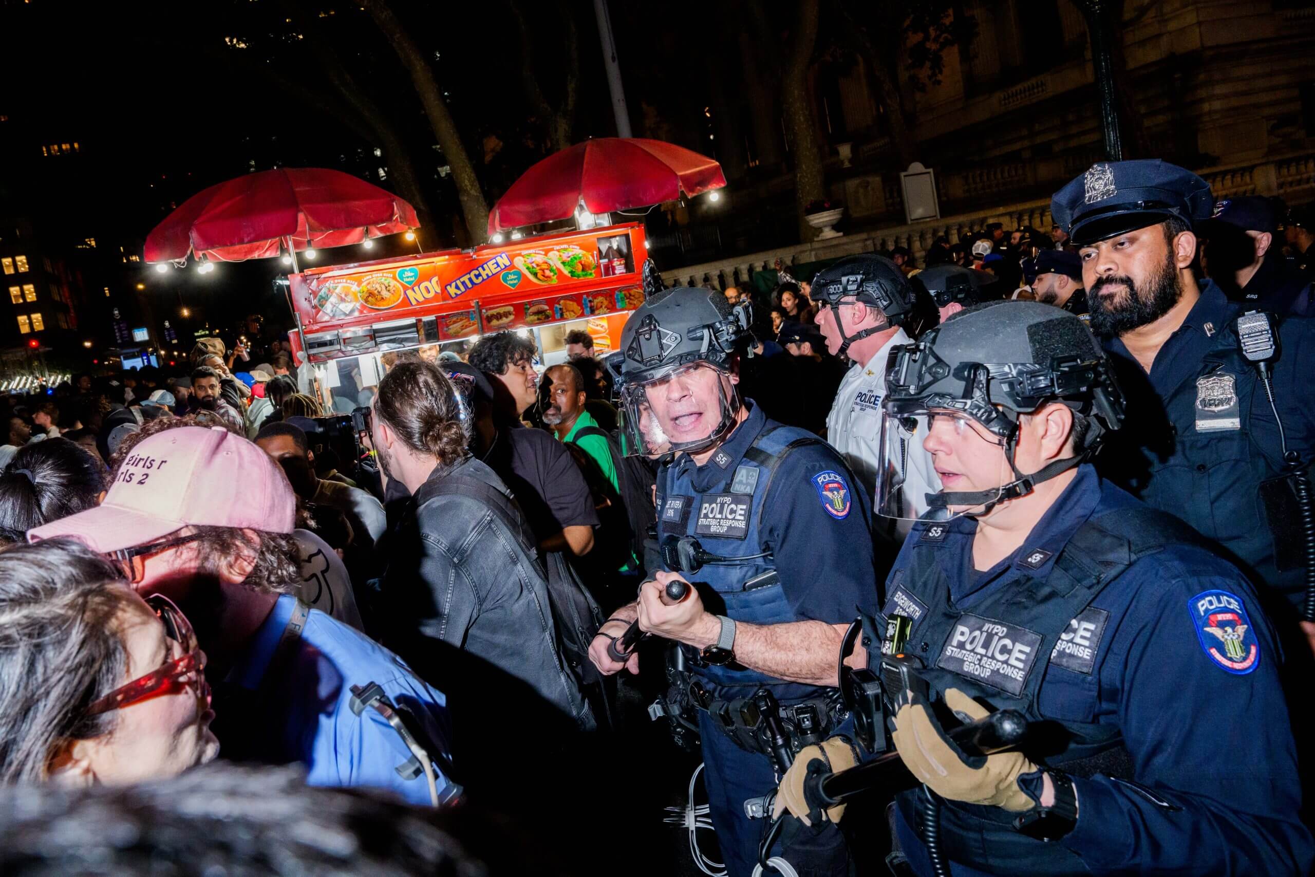 马刺1比4不敌尼克斯获得总亚军,输掉的四场比赛三要素完全相同