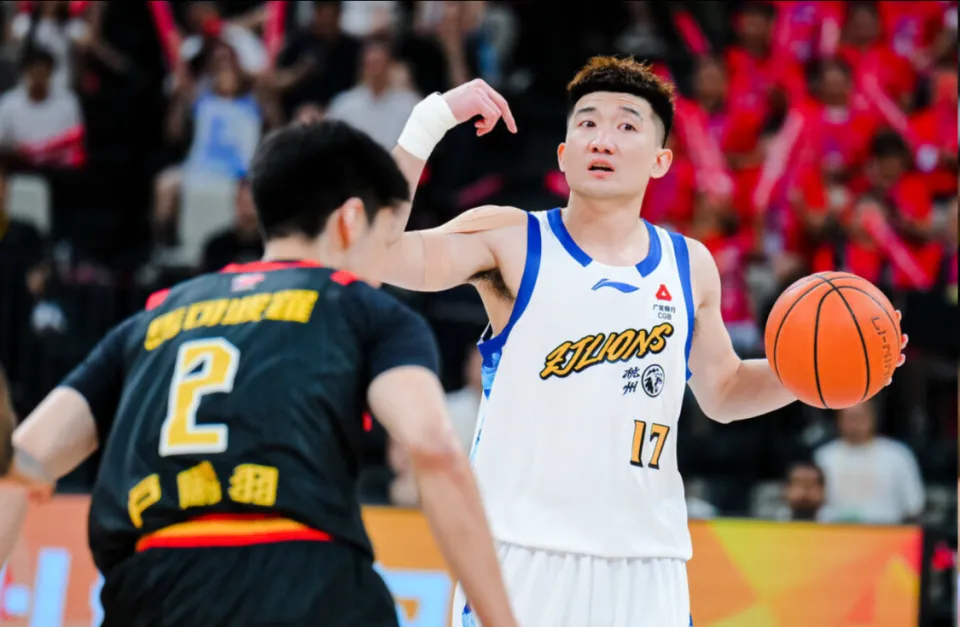 超早期NBA实力榜：马刺领跑，雷霆紧随其后