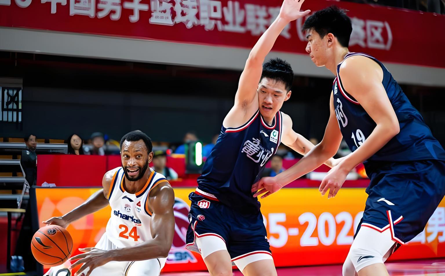 NBA球员齐聚青训营:朗多传授球商,欧文膝伤后首秀状态良好