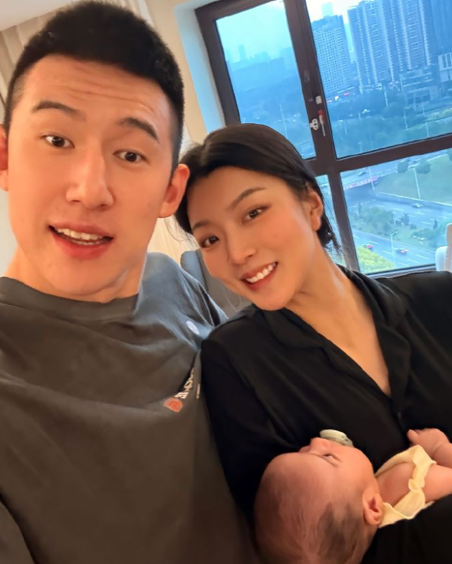 卧槽!詹姆斯跟湖人的矛盾,2021年就发生了...