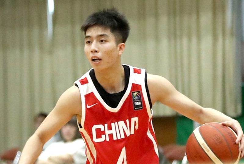杨瀚森新老板夺冠了!NHL飓风队捧起斯坦利杯:给开拓者打个样?