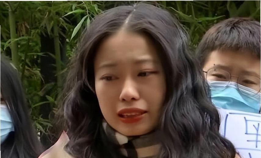 阿斯:杜兰将转会至加拉塔萨雷,加盟前他需签约纪律约束条款