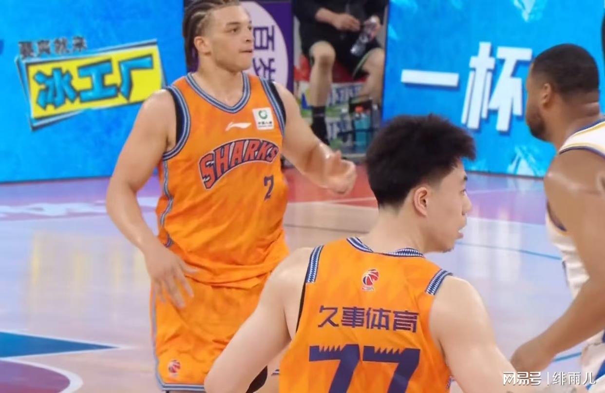 乌法115k欧元买断阿加波夫,结束租借正式加盟