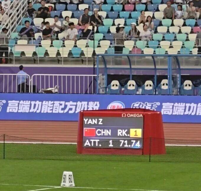 世界杯首场强强对话:1