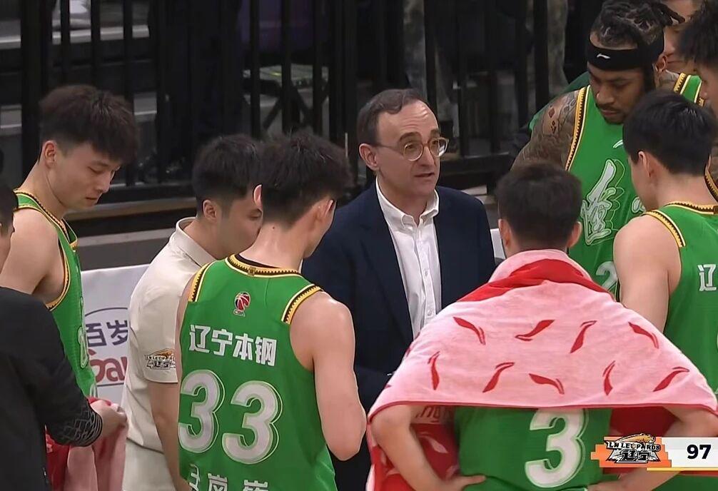 伍德时隔近16年再度出战世界杯，是两次出场间隔第二长的球员